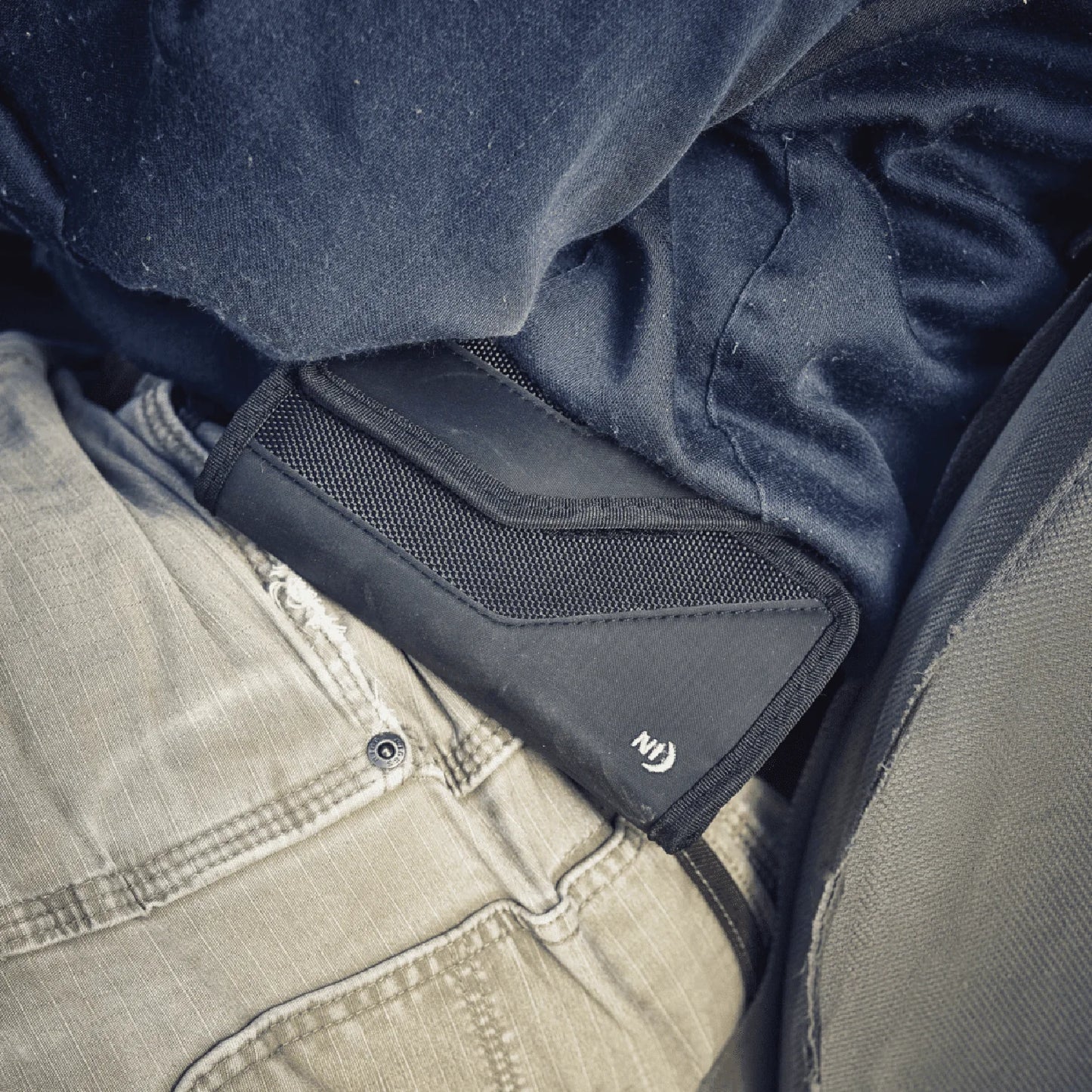 Nite Ize Clip Case Sideways Universal Rugged Holsters L Black USA.