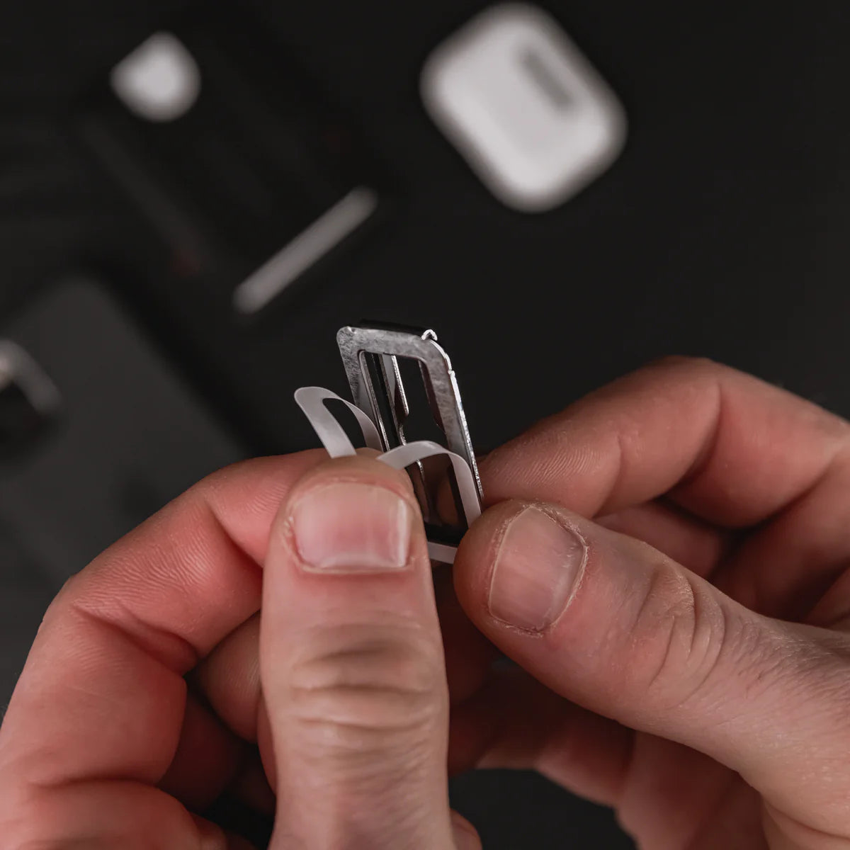 Keysmart Pocket Fuse Clip Bolsillo Autoadhesivo Smartphone