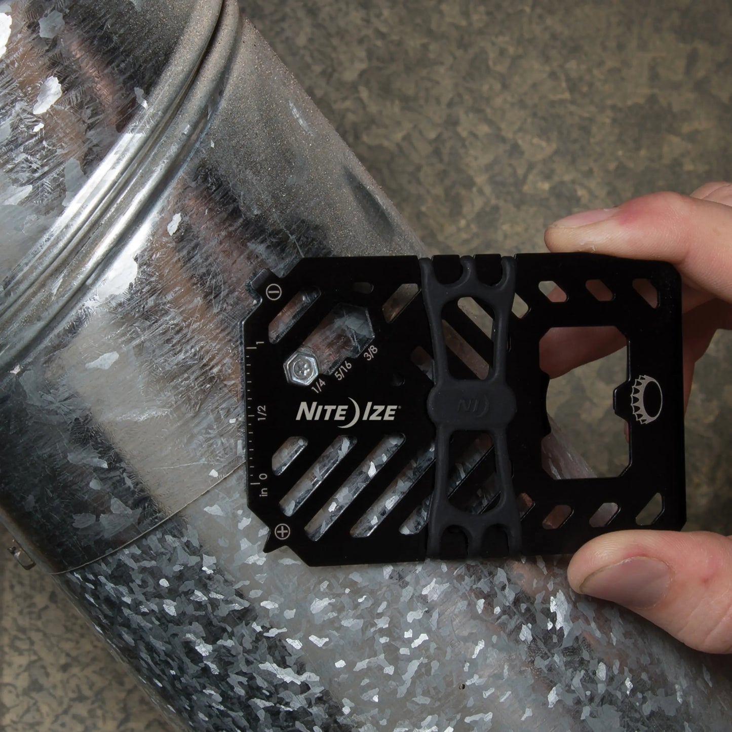NITE IZE Billetera Financiera Rfid Blocking Multiherramienta Negra.