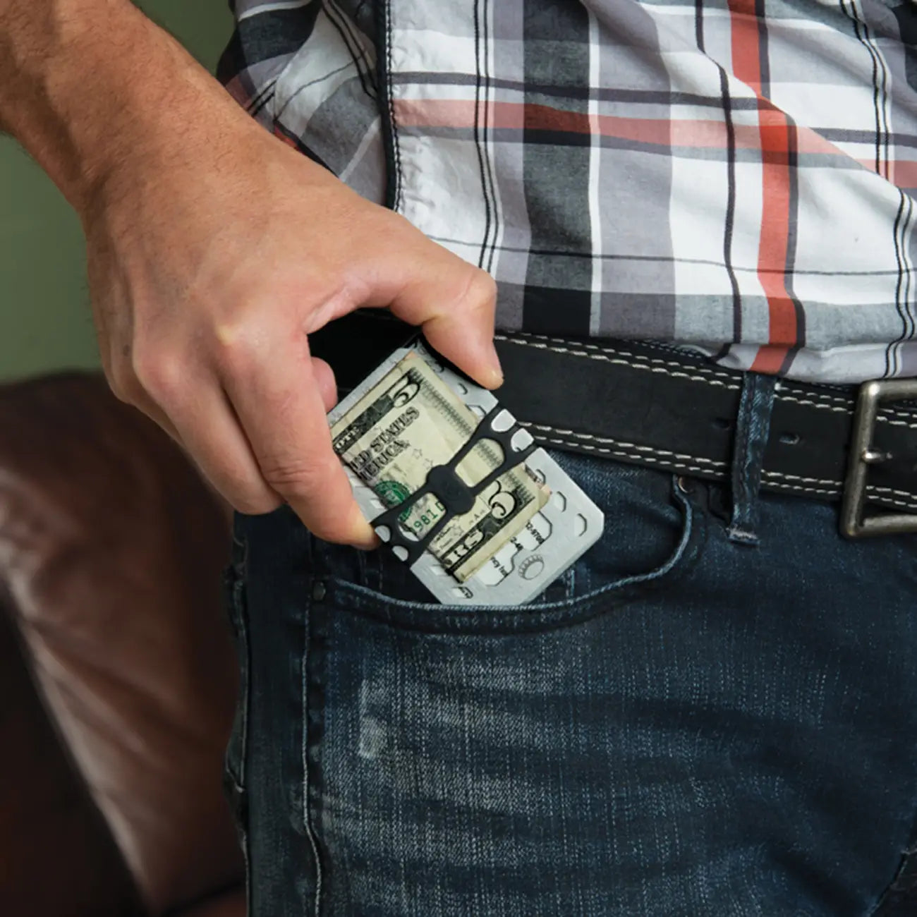 NITE IZE Billetera Financiera Rfid Blocking Multiherramienta Negra.