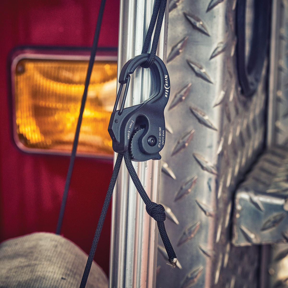 Tensor de cuerda de aluminio CamJam® XT™ NITE IZE